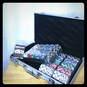 New unpacked poker set